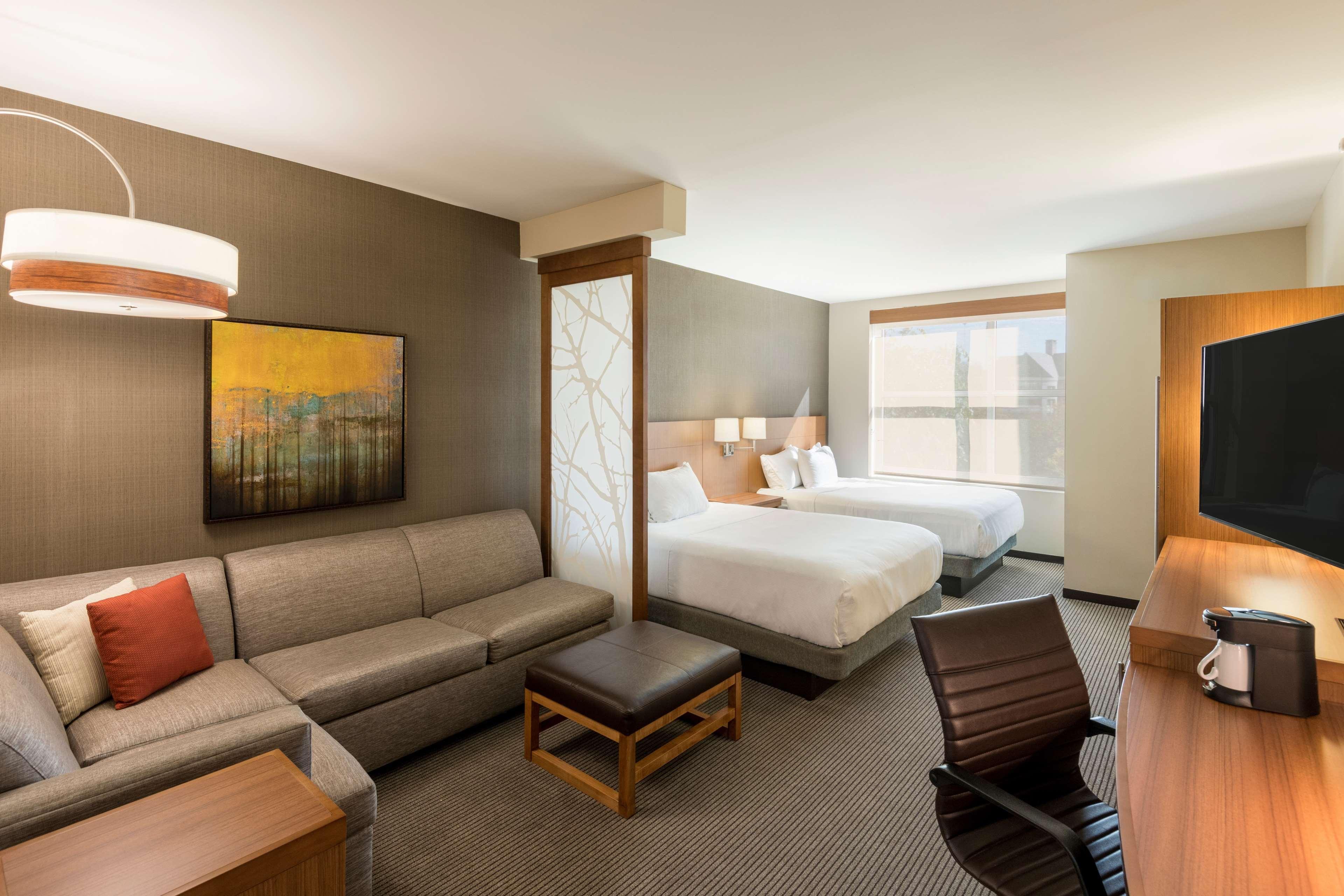 Hyatt Place Greenville Downtown Exteriör bild