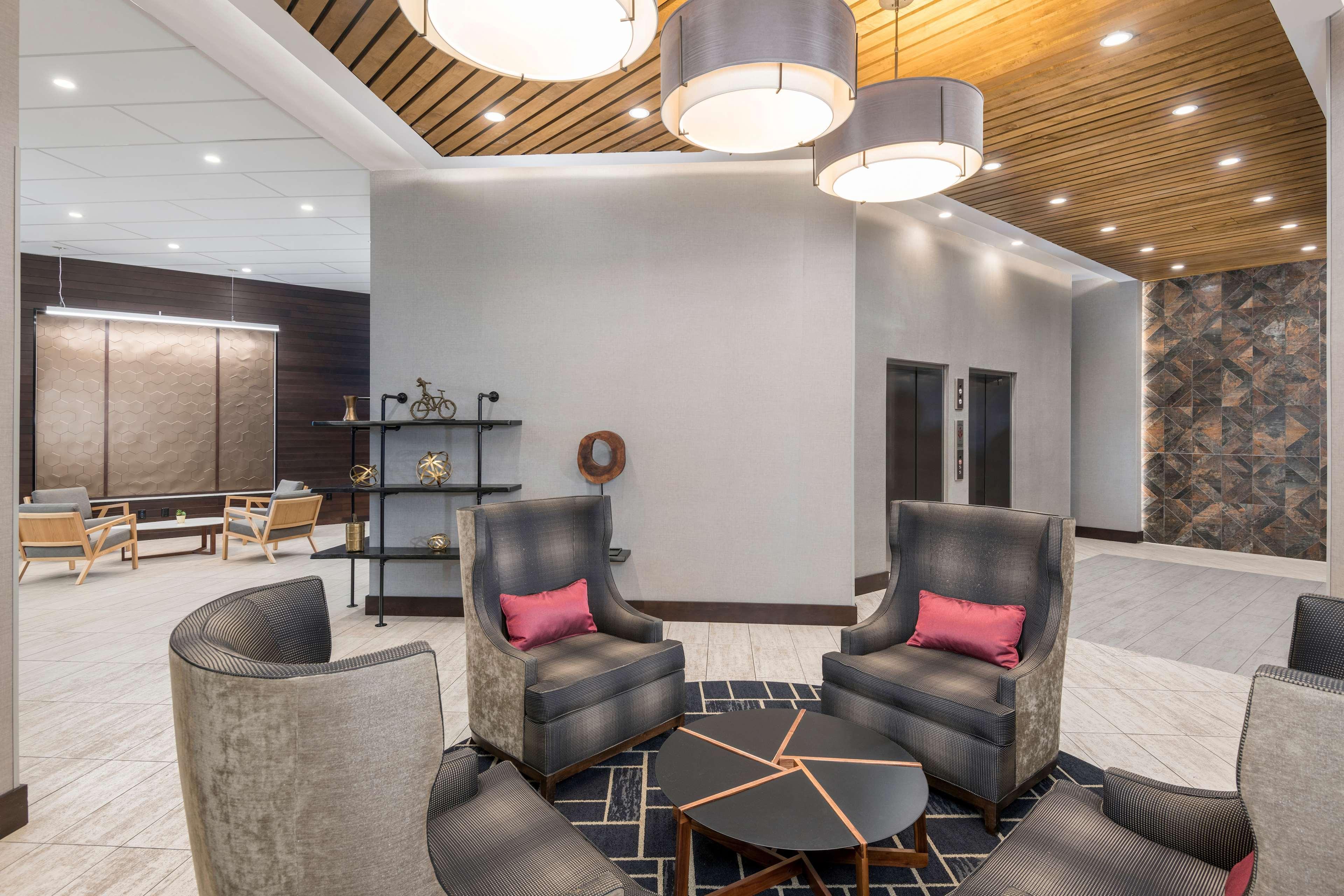 Hyatt Place Greenville Downtown Exteriör bild