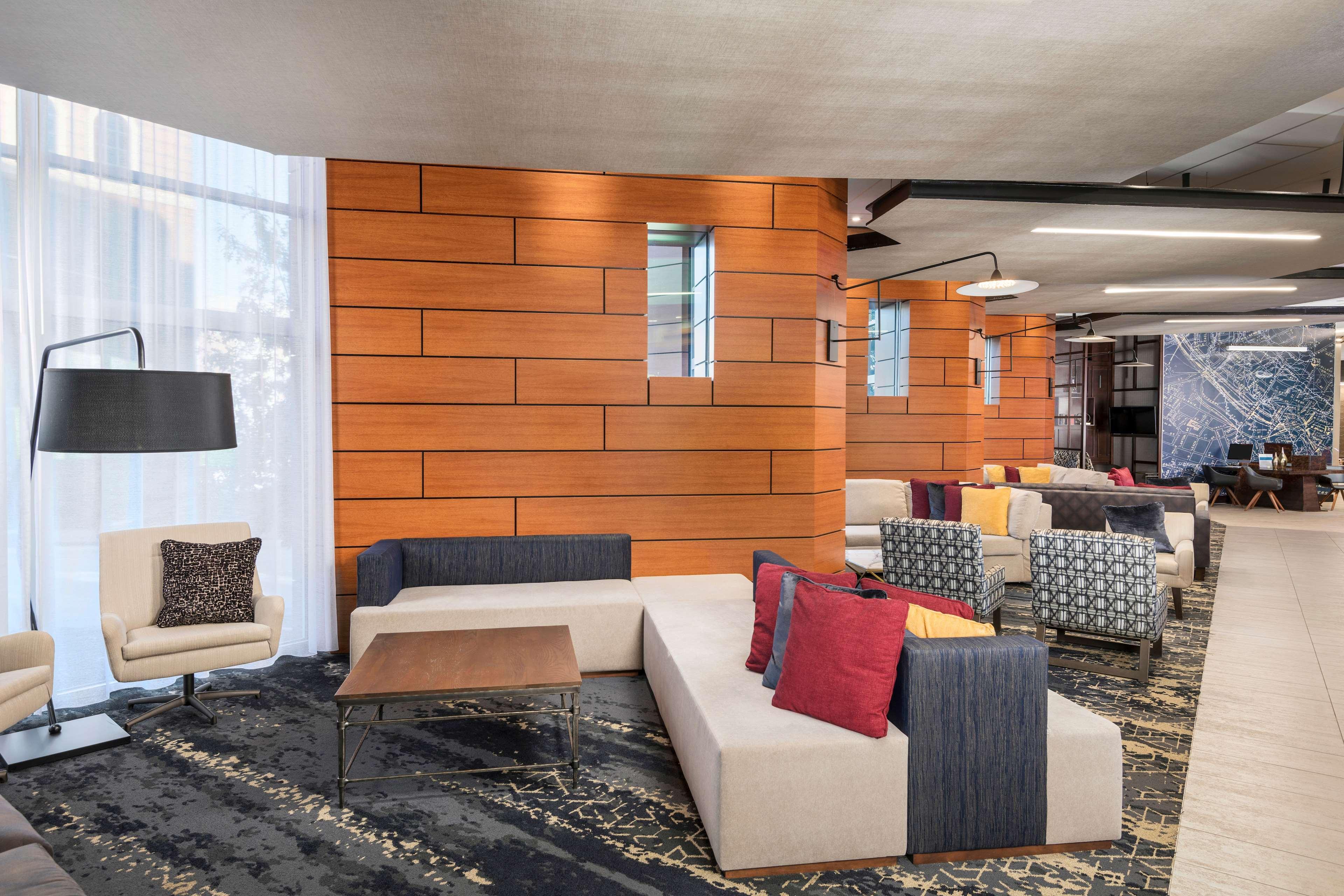 Hyatt Place Greenville Downtown Exteriör bild